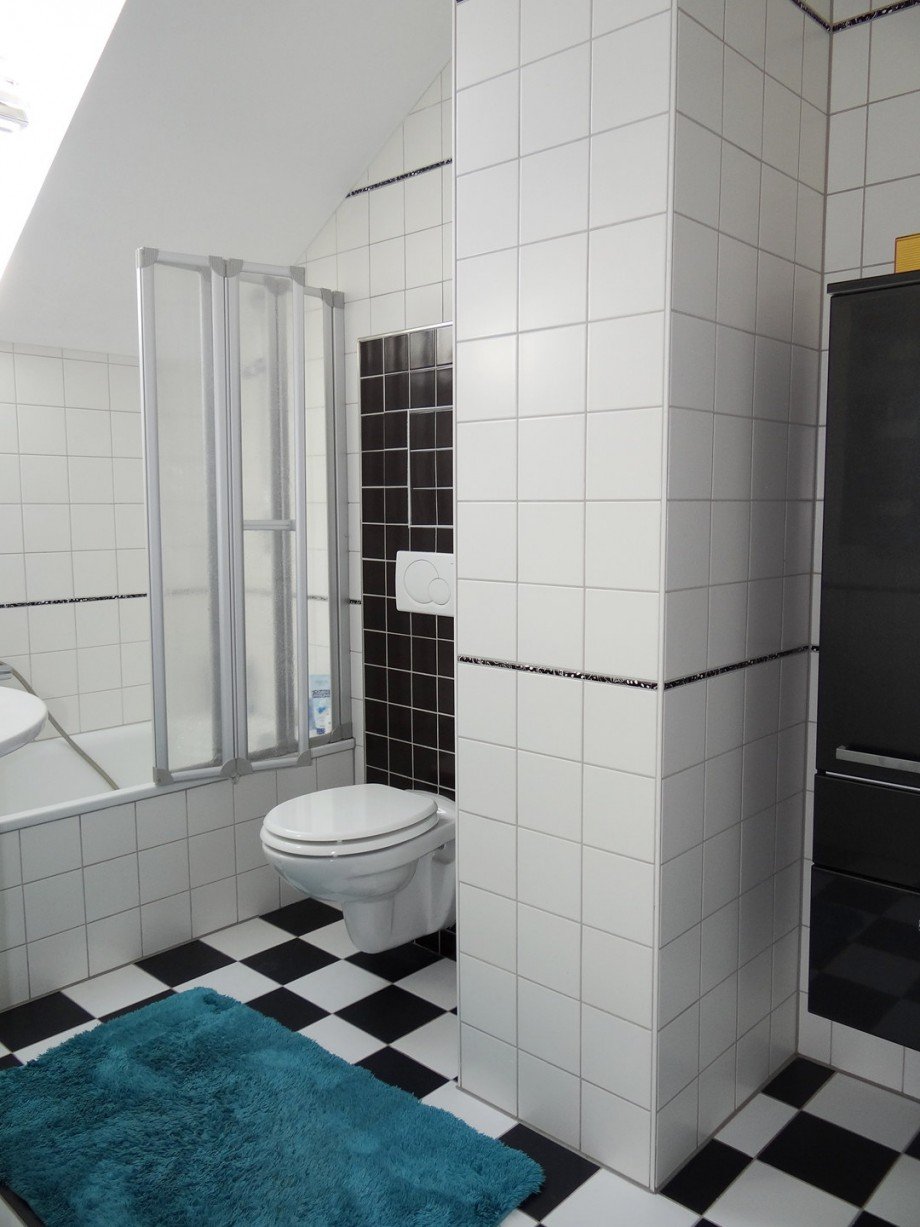 Bad DG Wohnung Mehrfamilienhaus Alzey
