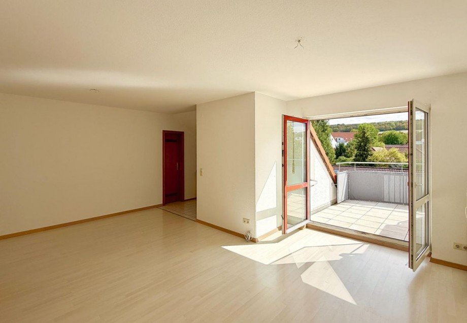 Wohn und Esszimmer Dachgeschosswohnung Alzey